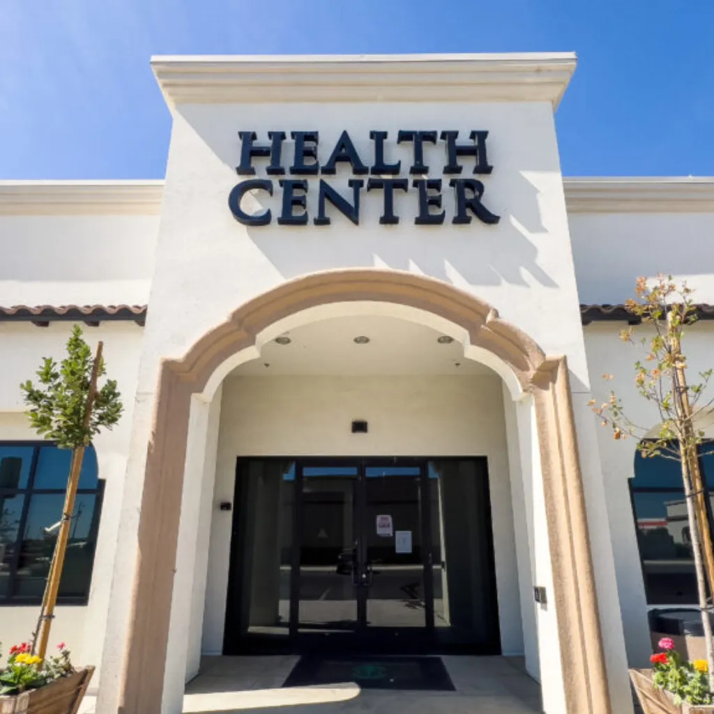 The Health Center entrance at Arya Medical Group, 121 Belmont Ave, Mendota, CA